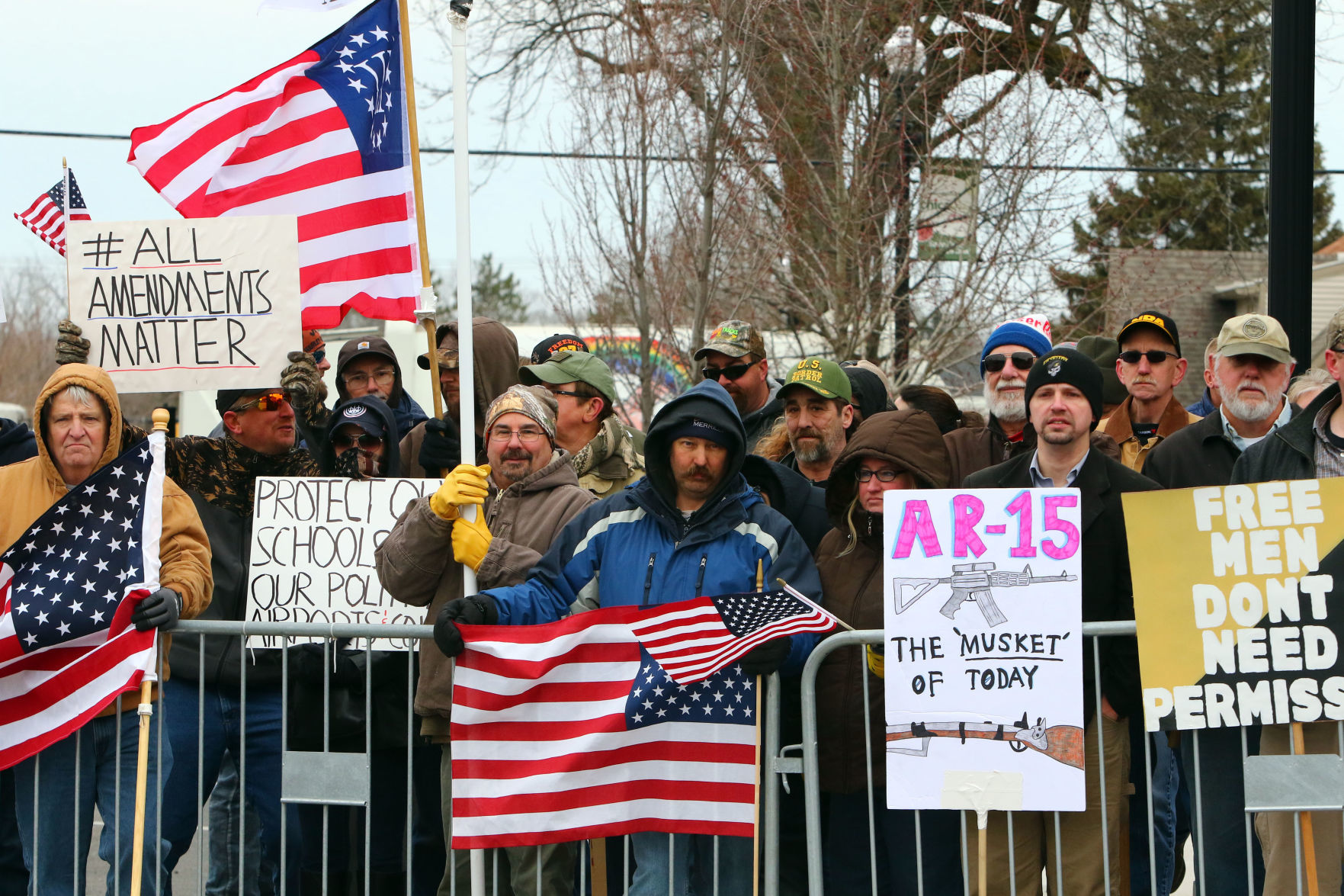 Gallery: March for Our Lives counterprotesters in Valparaiso